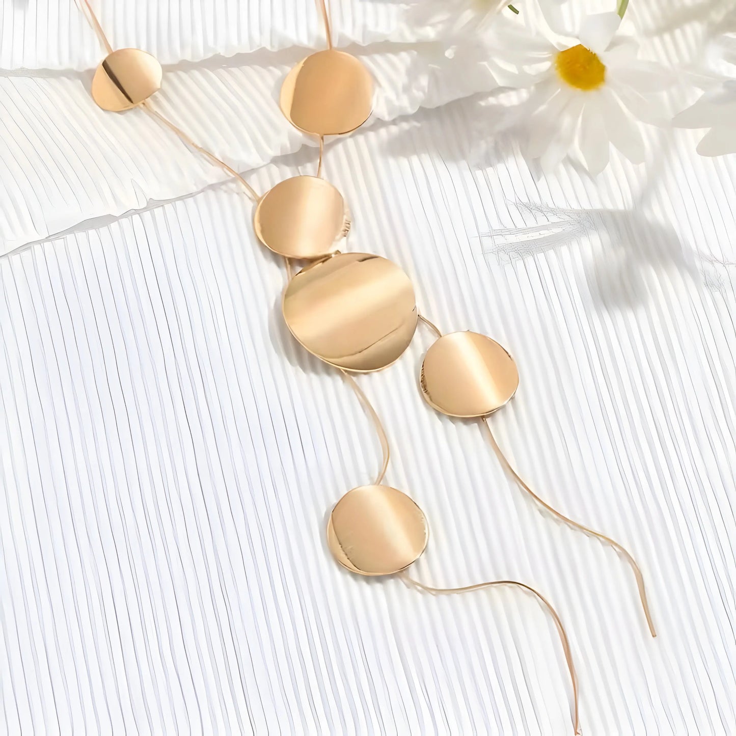 Long Round Collarbone Chain Necklace for Women. Queen D LA